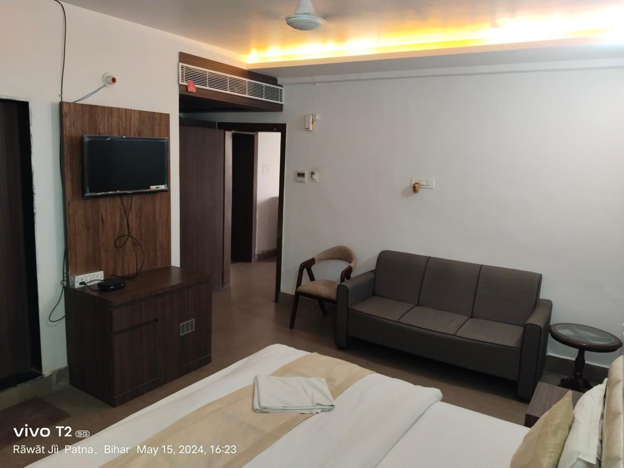 Hotel Destiny Patna  Kültér fotó