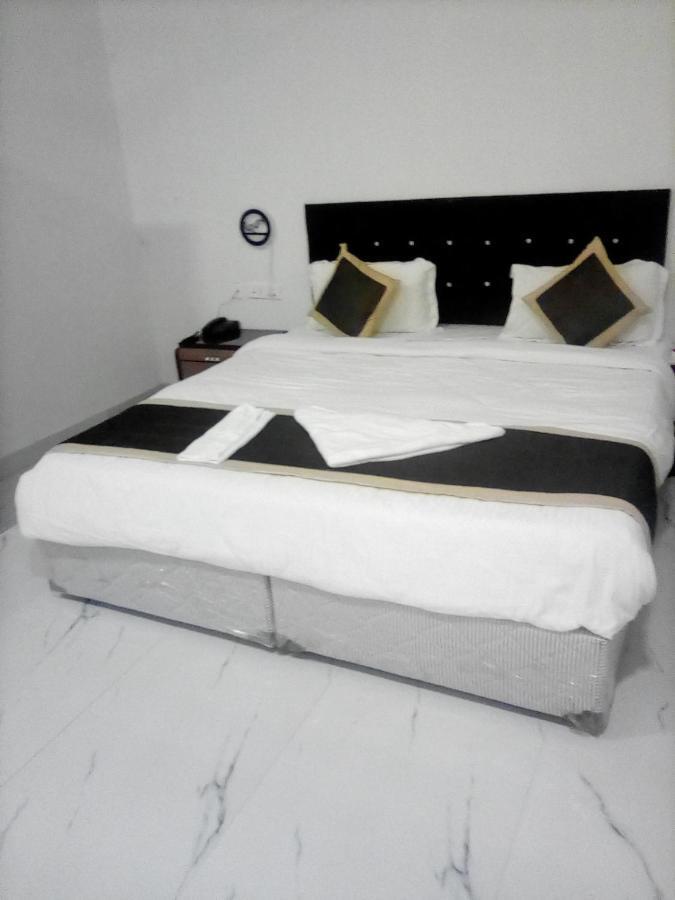 Hotel Destiny Patna  Kültér fotó